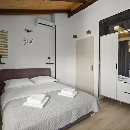 Splitski Dir Apartment Split