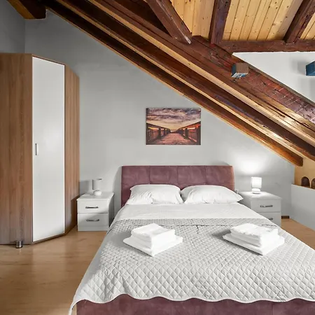 Апартаменты Splitski Dir